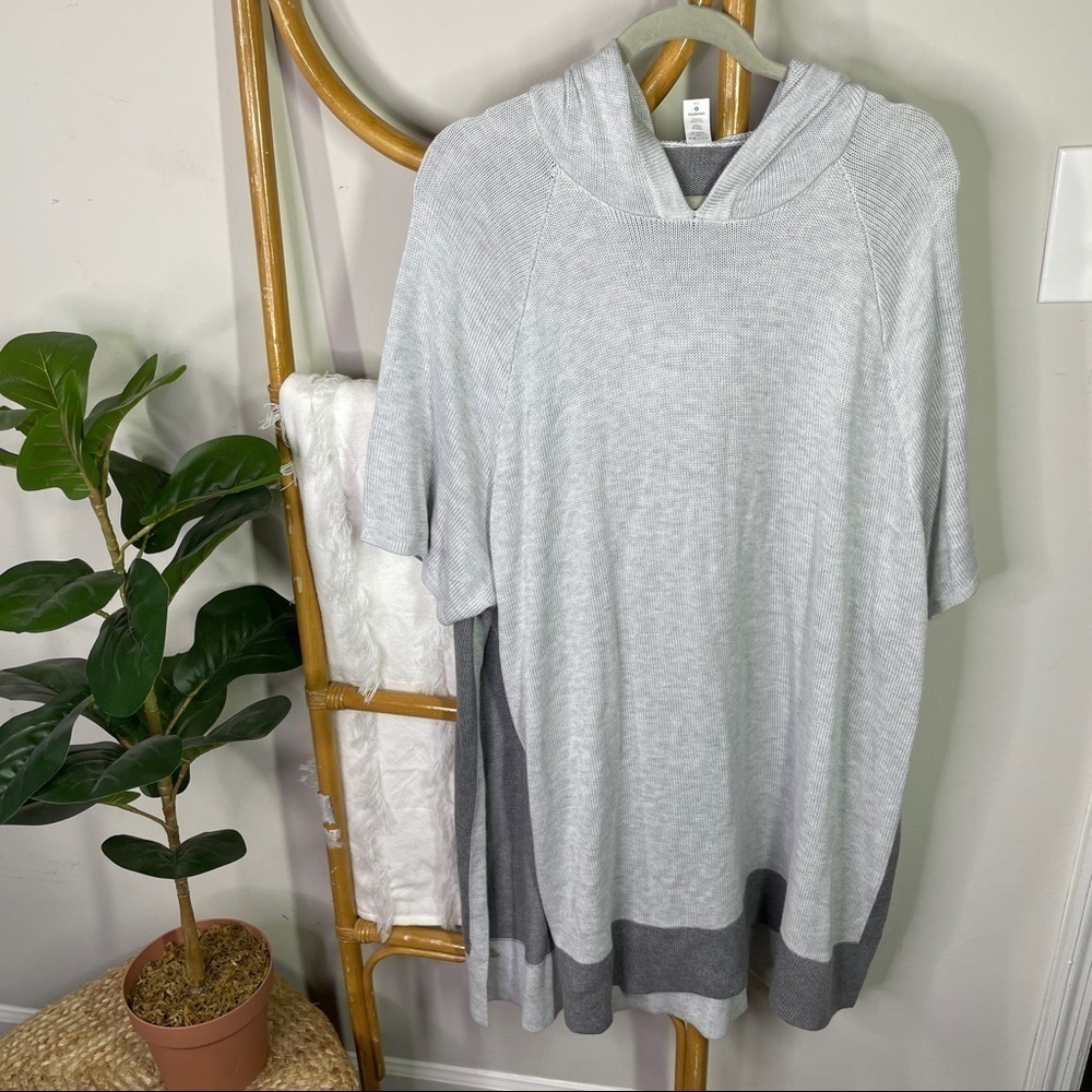 Lululemon Opened Up Poncho Heathered Grey Hooded Poncho sz OS